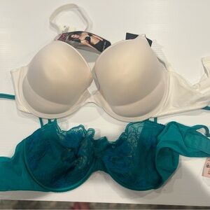 Elegant White and Teal Lace Bra Set